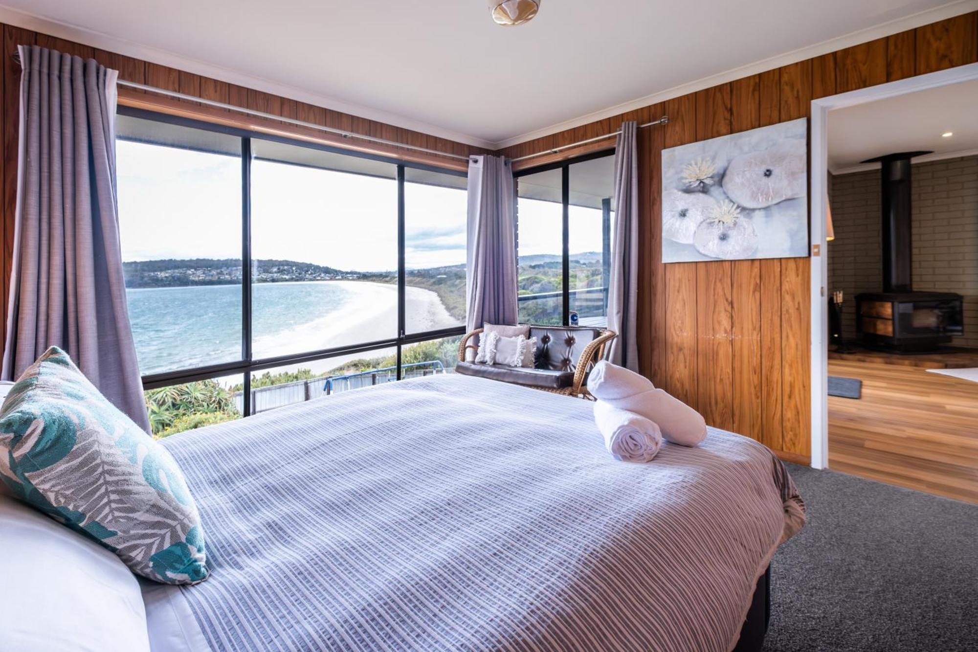 Holiday home Stones Throw Primrose Sands
